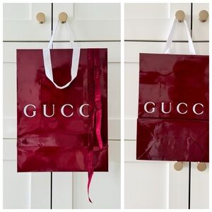 GUCCI Garnet Red Glossy Gift Bag & Grosgrain Embossed Ribbon (Set), Rosso Ancora